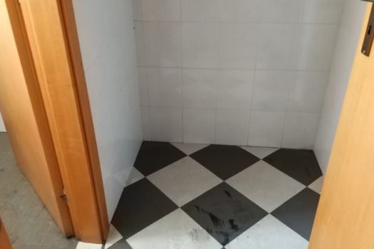 Bottega di 65 mq più 65 mq di terrazzino interno