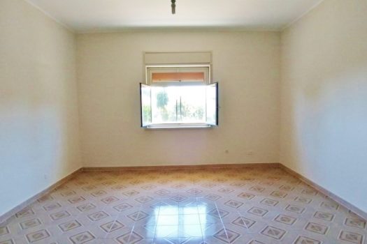 2 Appartamenti in villa con ampio spazio esterno