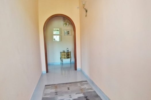 2 Appartamenti in villa con ampio spazio esterno