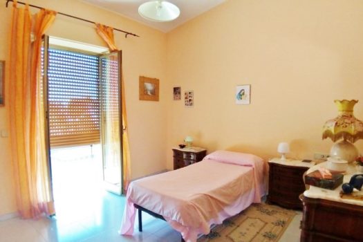 2 Appartamenti in villa con ampio spazio esterno