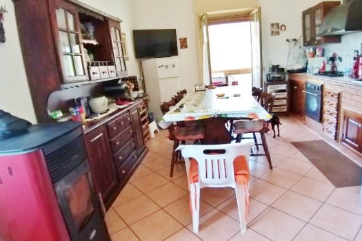 2 Appartamenti in villa con ampio spazio esterno