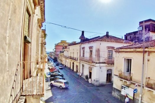 Splendido appartamento singolo in storico palazzo dell’800