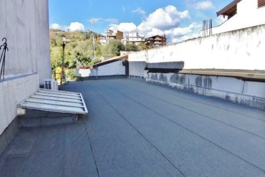 Graziosa casa indipendente totalmente ristrutturata con 300 mq di giardino