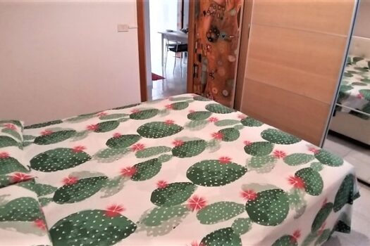 Grazioso bivani con spendido giardino con gazebo dotato di angolo cottura e barbeque