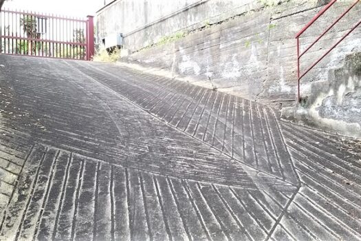 Appartamento con terrazza sovrastante vicino ai caselli