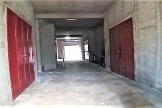 Ampio e luminoso 5 vani con garage e posto auto assegnato