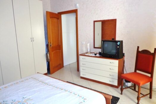 Grazioso bivani con garage all’interno di un residence con piscina a 50 mt dal mare