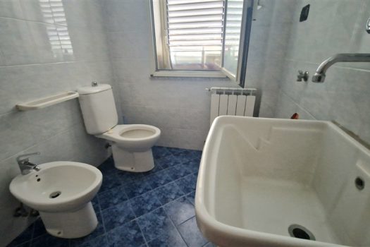 Luminoso e panoramico appartamento con mansarda e ampio garage