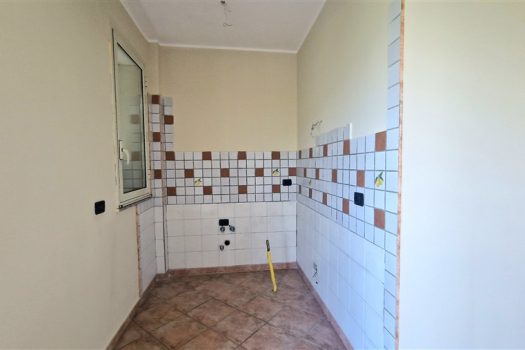 Luminoso e panoramico appartamento con mansarda e ampio garage