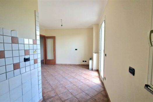 Luminoso e panoramico appartamento con mansarda e ampio garage