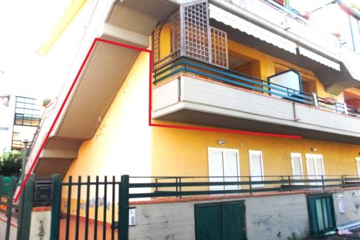 Comodo e luminoso bivani con terrazzino a 50 mt dal mare